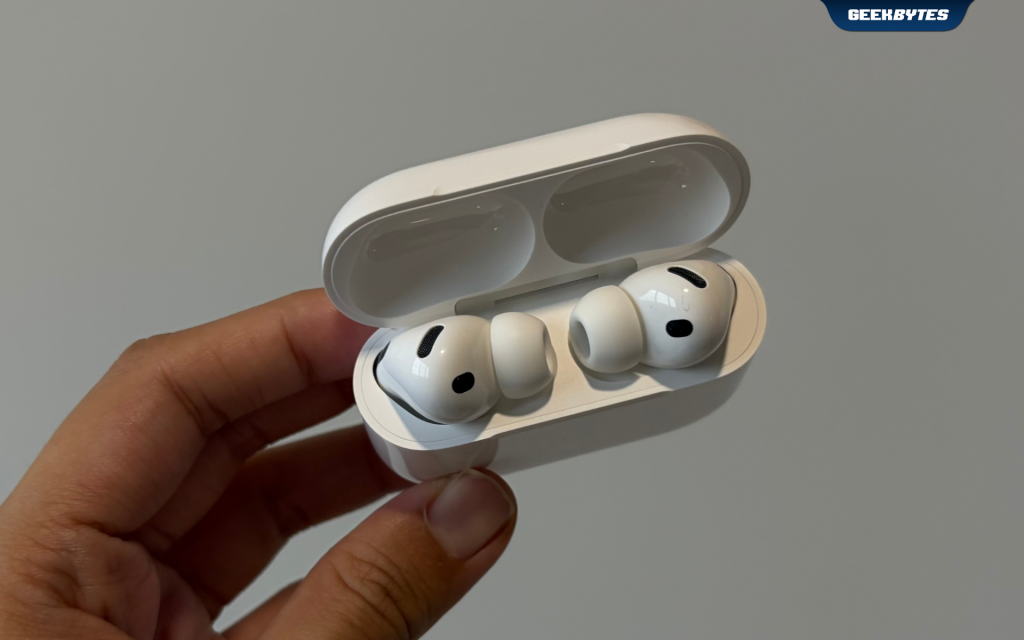 AirPods Pro 3 Top Profile
