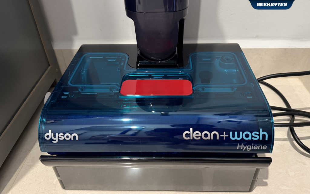 DYSON CLEAN+WASH HYGIENE close up