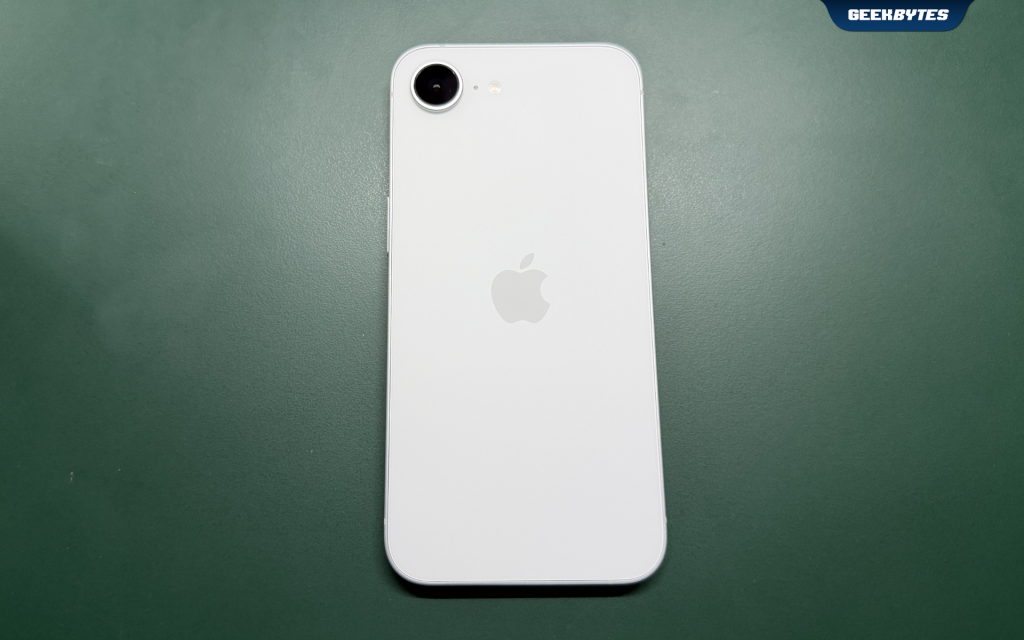 iPhone 17e Back